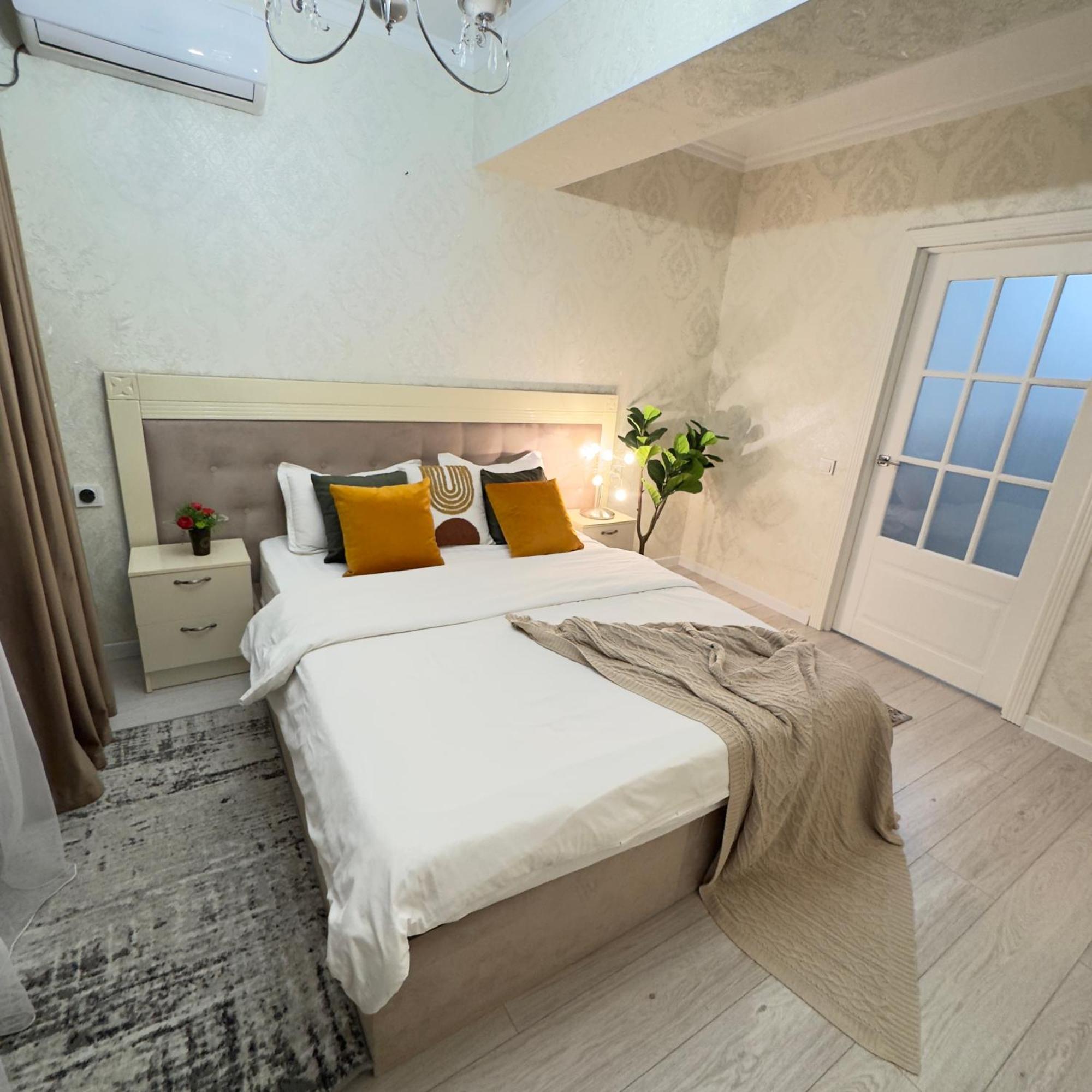 Your Home Away From Home 213 Almaty Eksteriør bilde